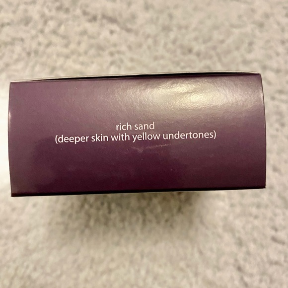 Tarte Amazonian Clay Full Coverage Airbrush Foundation - Shade: Rich Sand - Picture 6 of 6